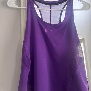 Nike Women's Large Purple Athletic Tank Top